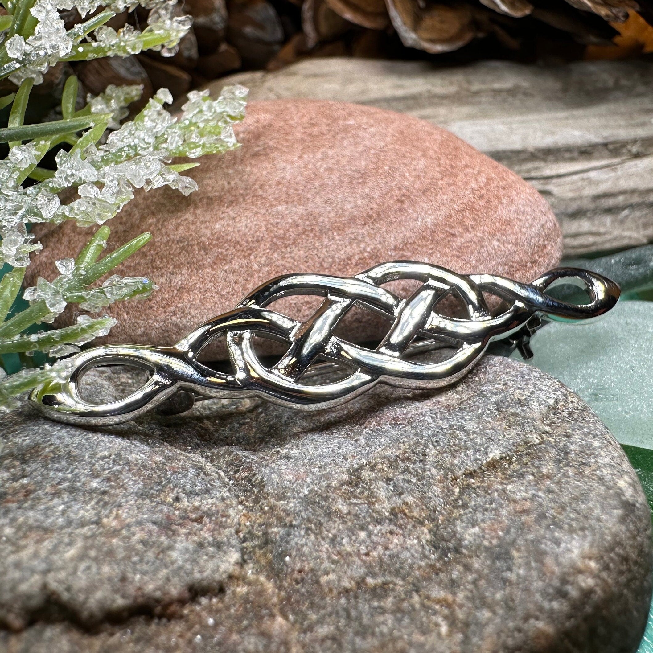 Volunti Celtic Knot Bar Brooch in Sterling Silver