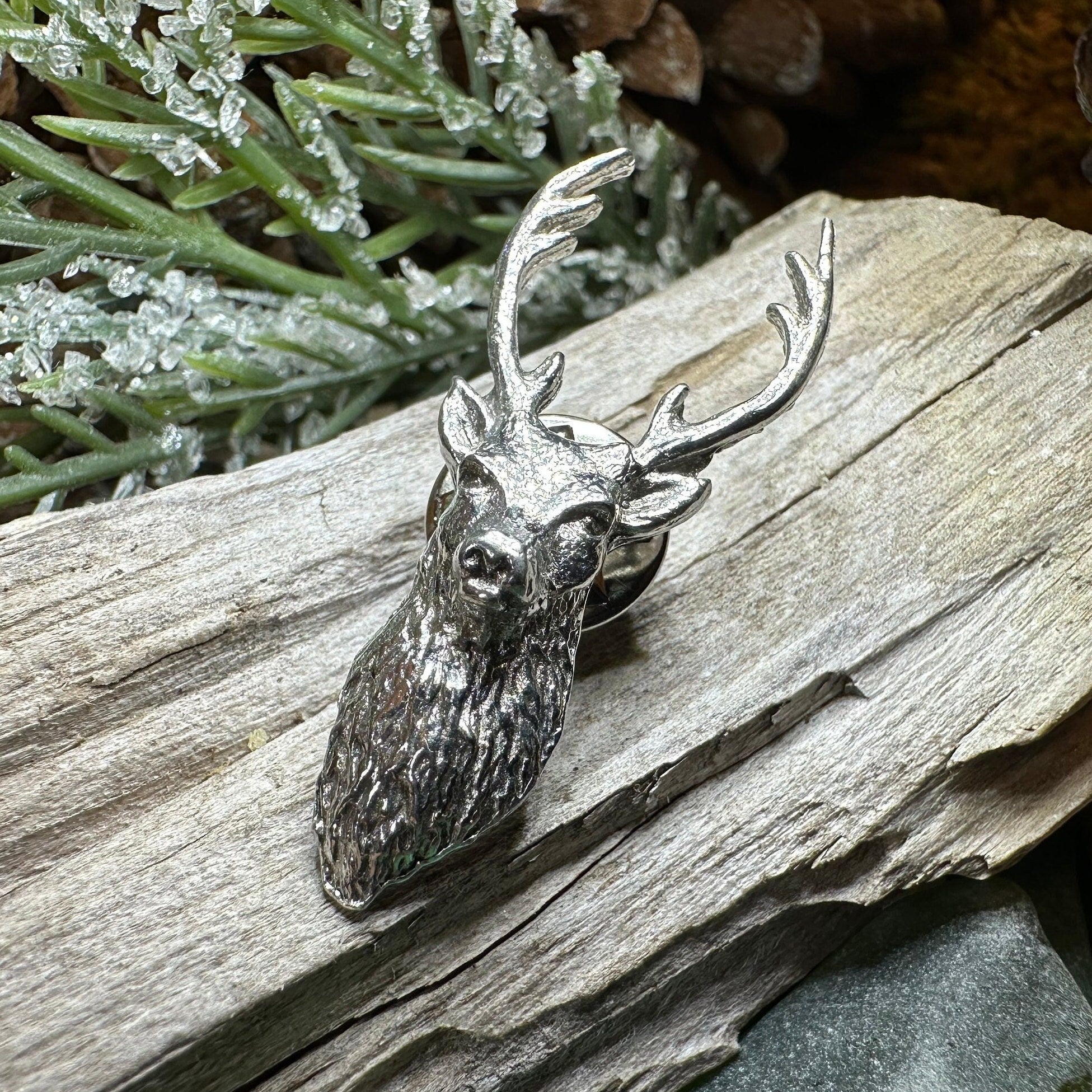 Scottish Stag Lapel Pin in Pewter