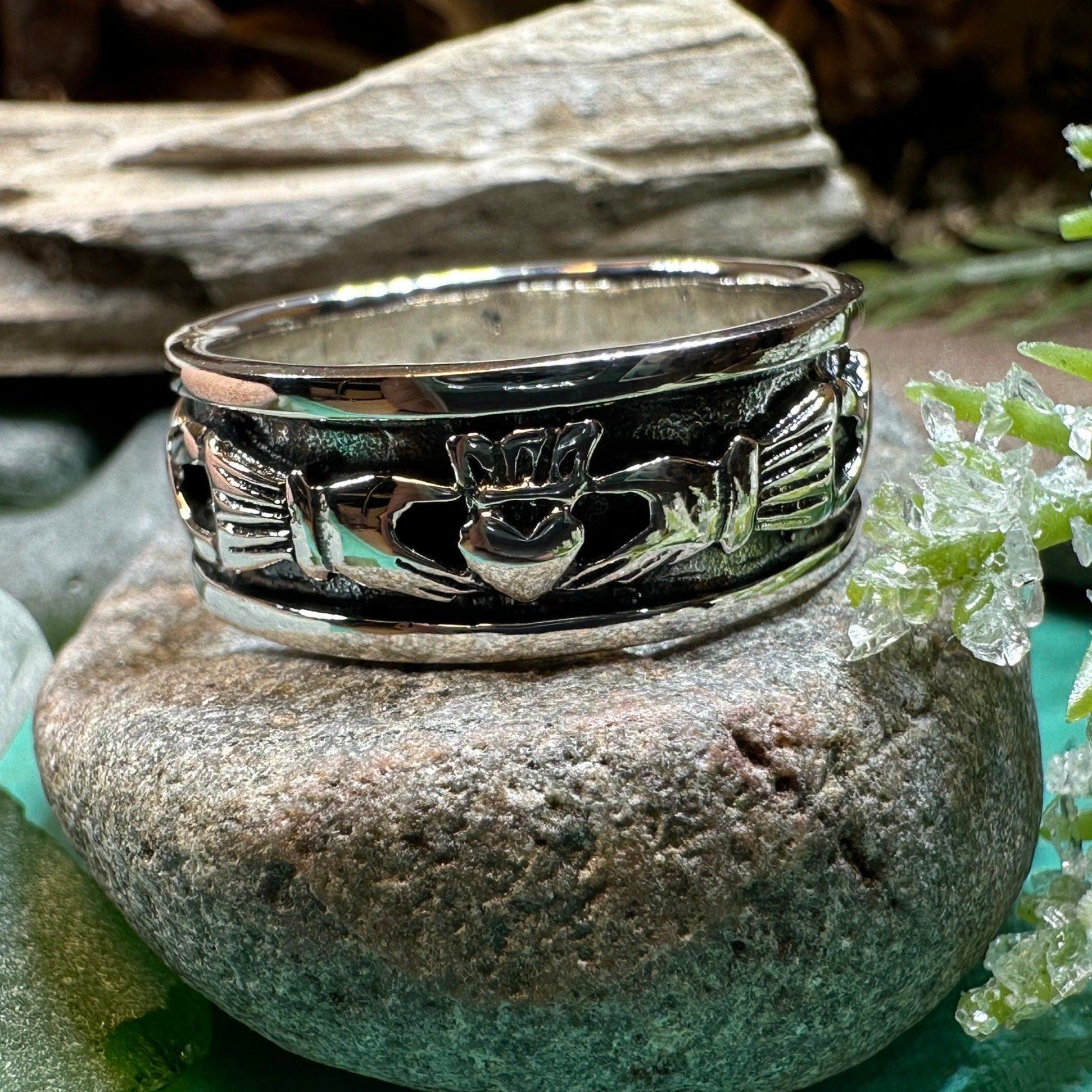 Celtic Irish Claddagh Band Ring in Sterling Silver