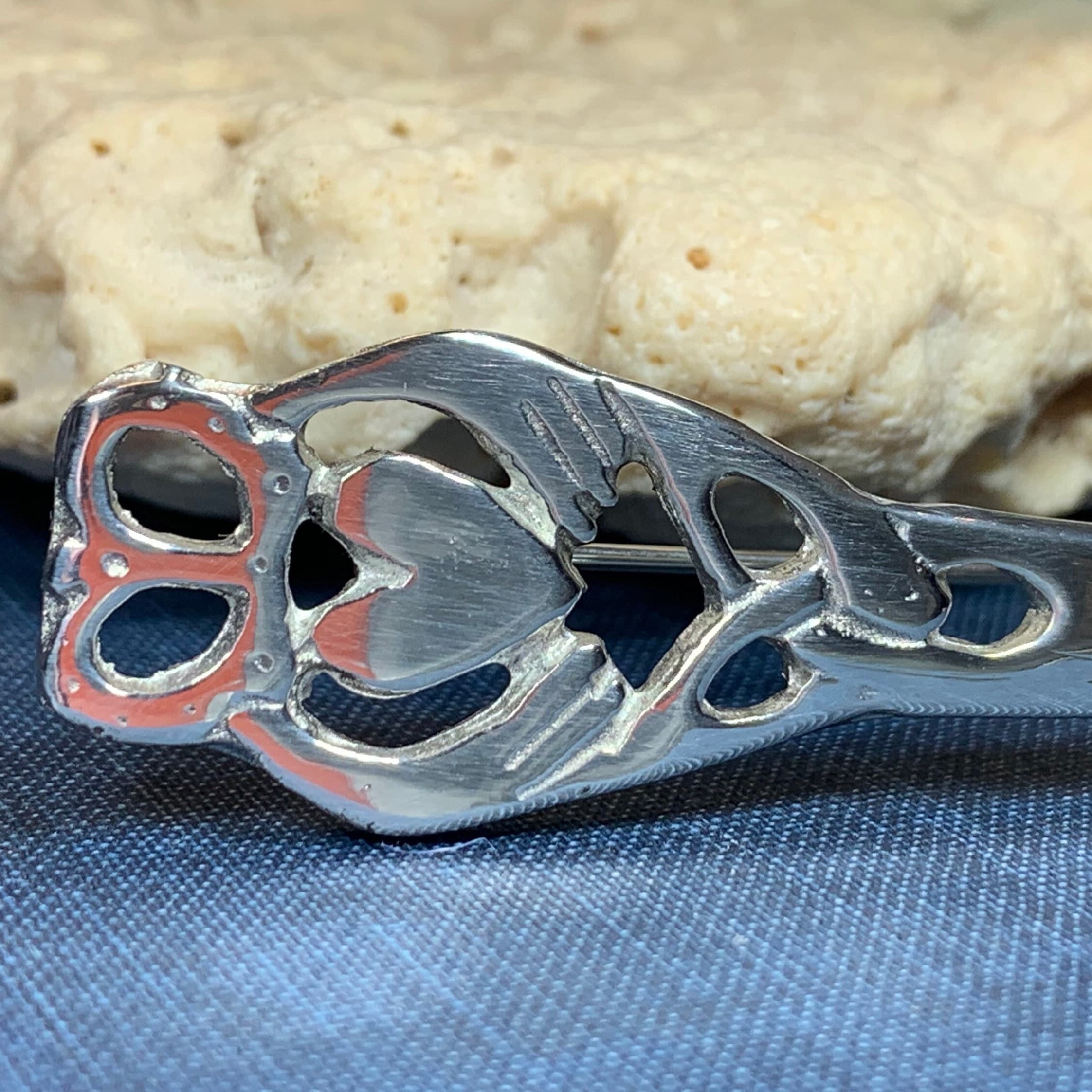 Elegant Irish Claddagh Kilt Pin