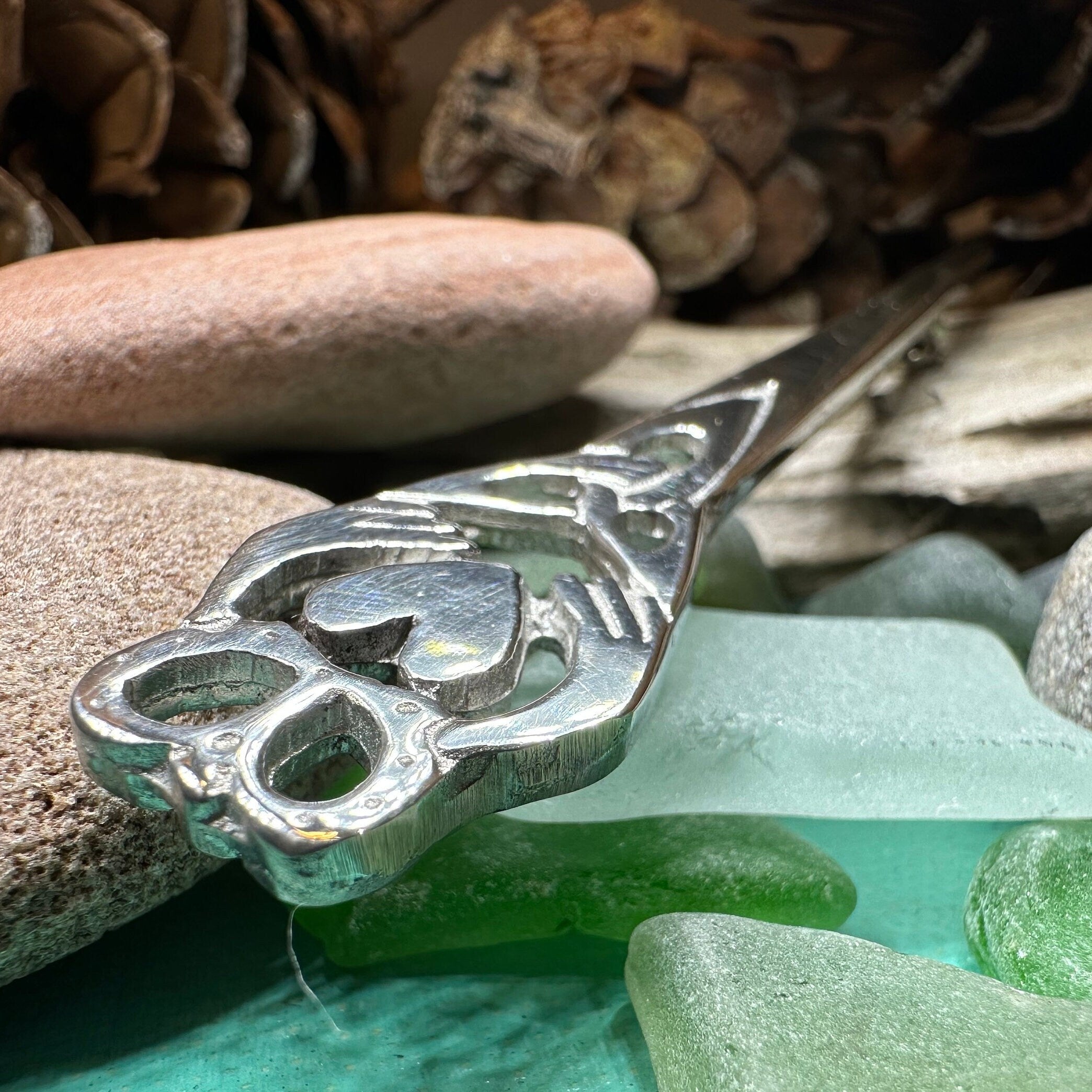 Elegant Irish Claddagh Kilt Pin