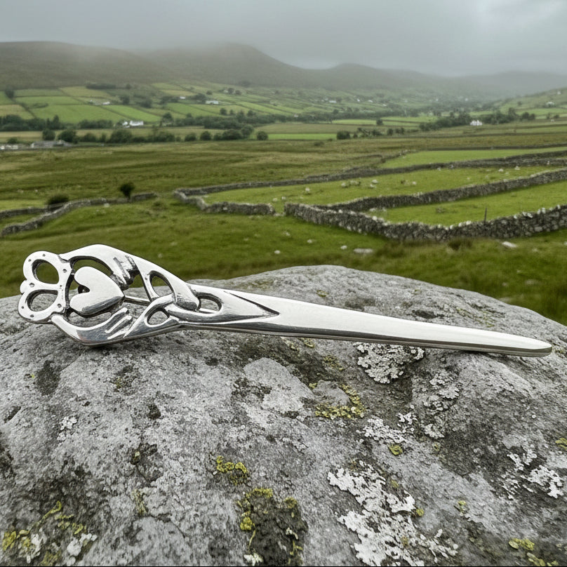 Elegant Irish Claddagh Kilt Pin