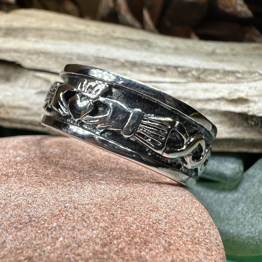 Celtic Irish Claddagh Band Ring in Sterling Silver