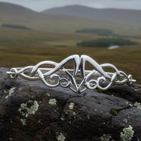 Maurelle Celtic Knot Bracelet in Sterling Silver