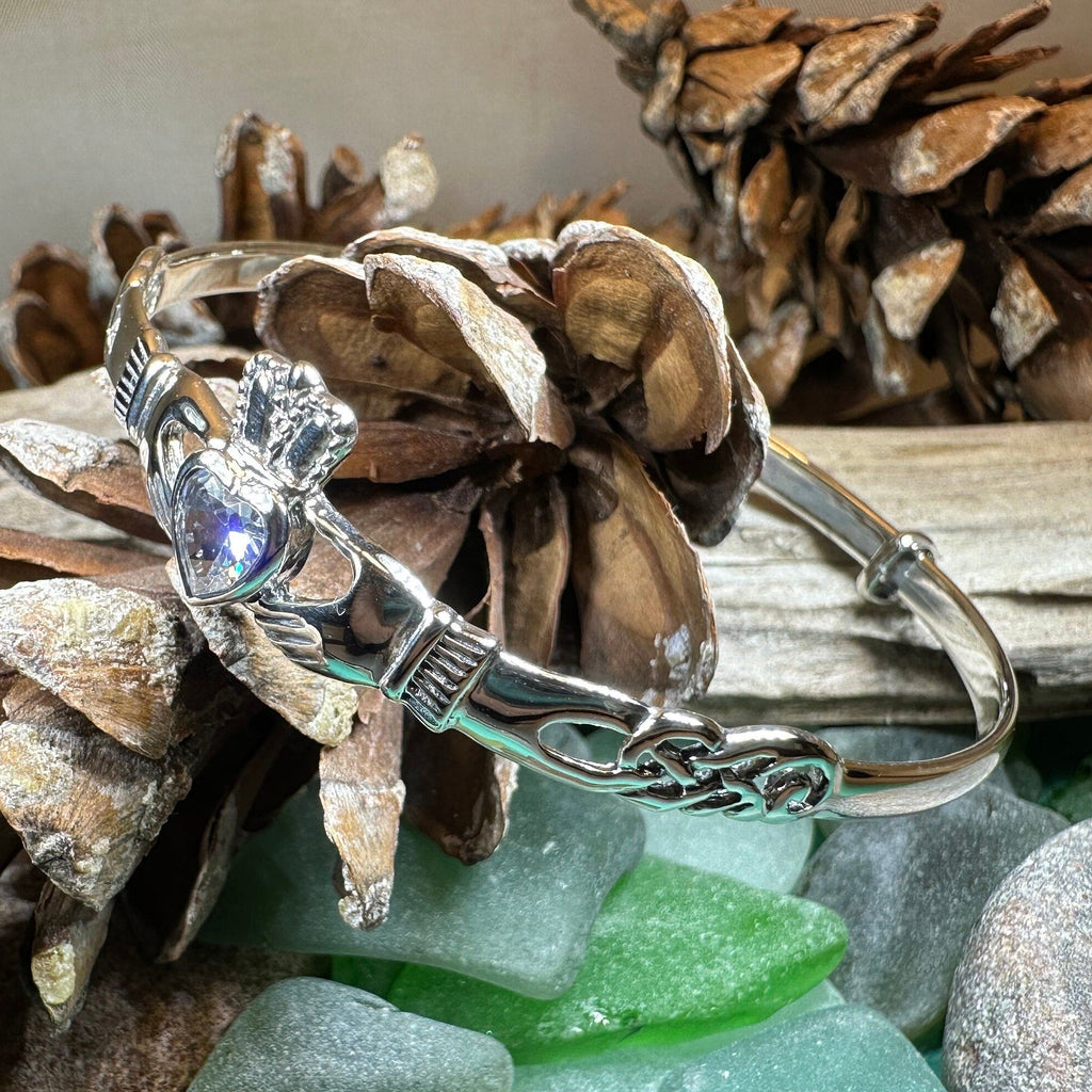 Knotwork Claddagh Bangle Bracelet in Sterling Silver