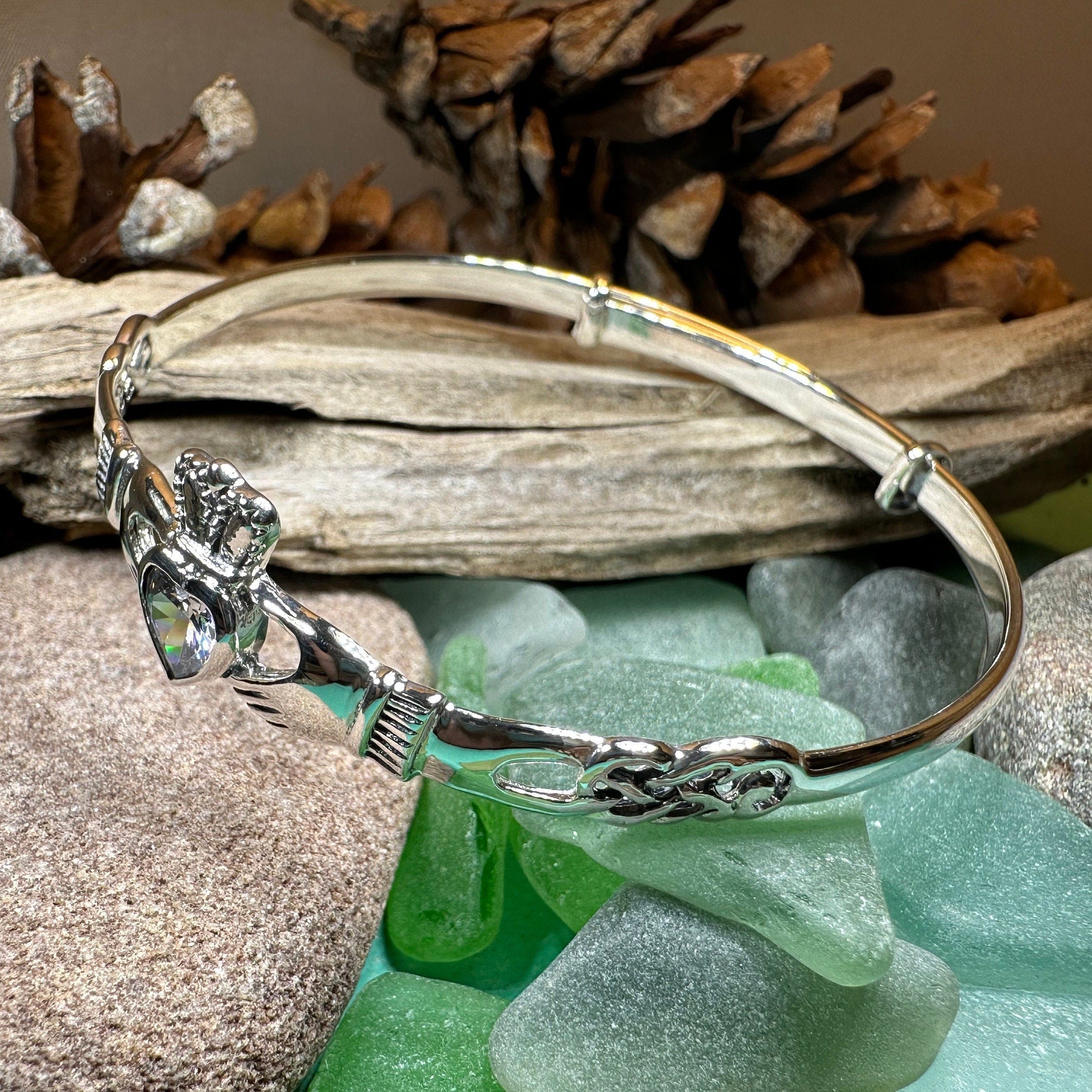 Knotwork Claddagh Bangle Bracelet in Sterling Silver