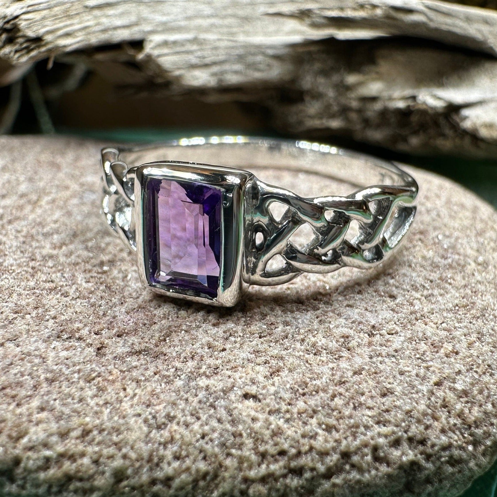 Sahale Celtic Knot Ring