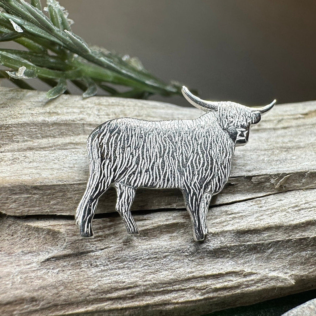 Realistic Highland Cow Brooch - Handmade in Scotland