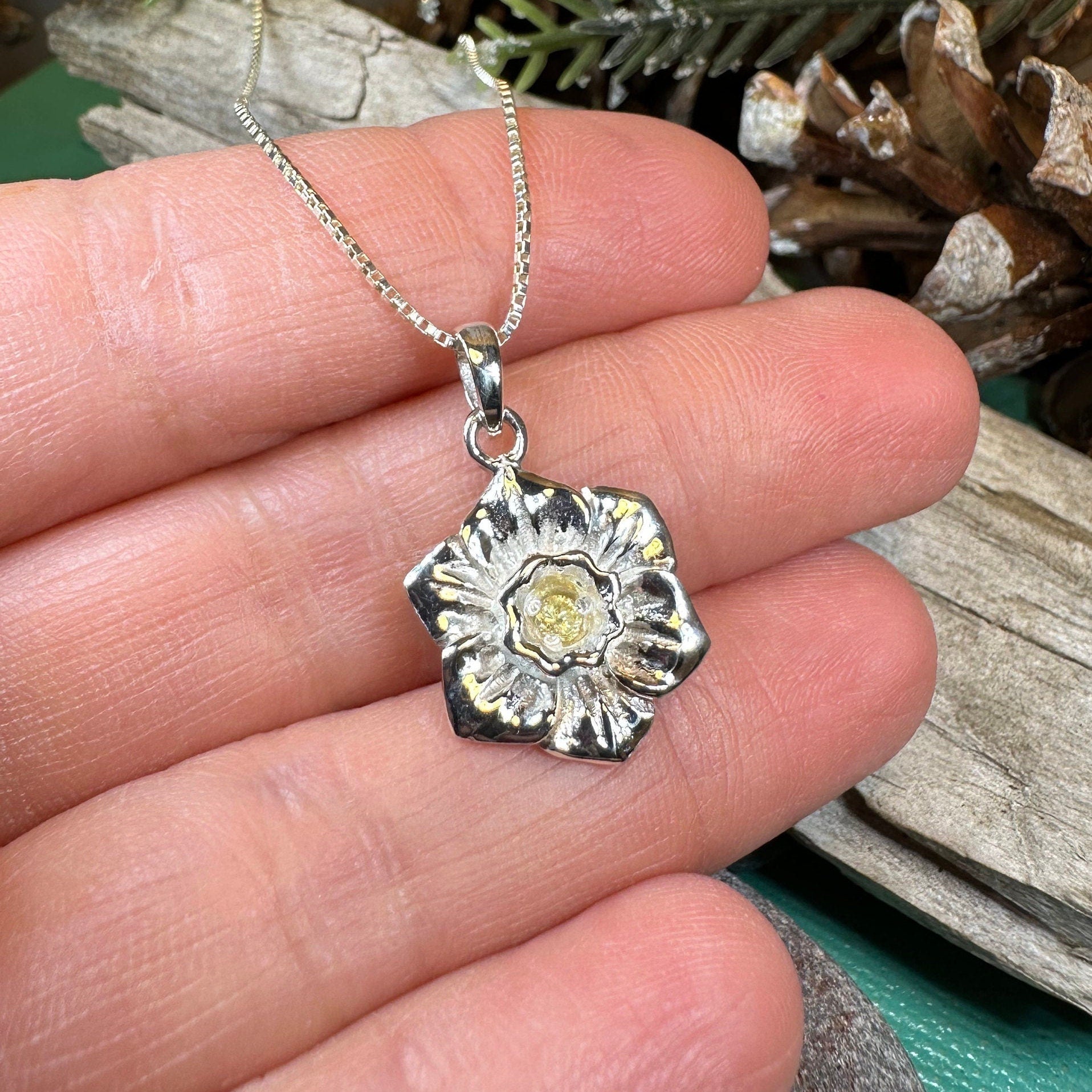 Welsh Daffodil Necklace