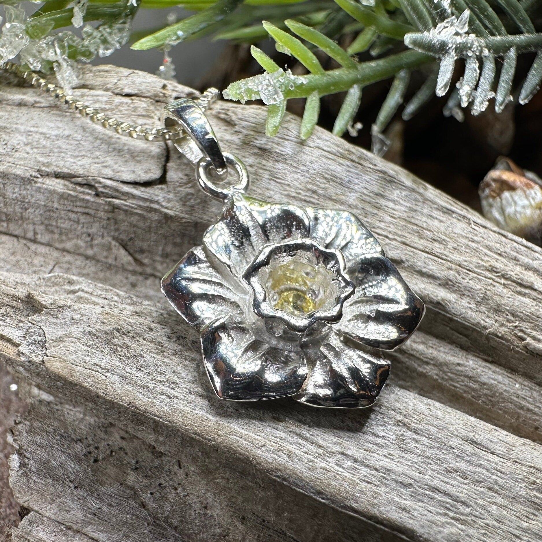 Welsh Daffodil Necklace