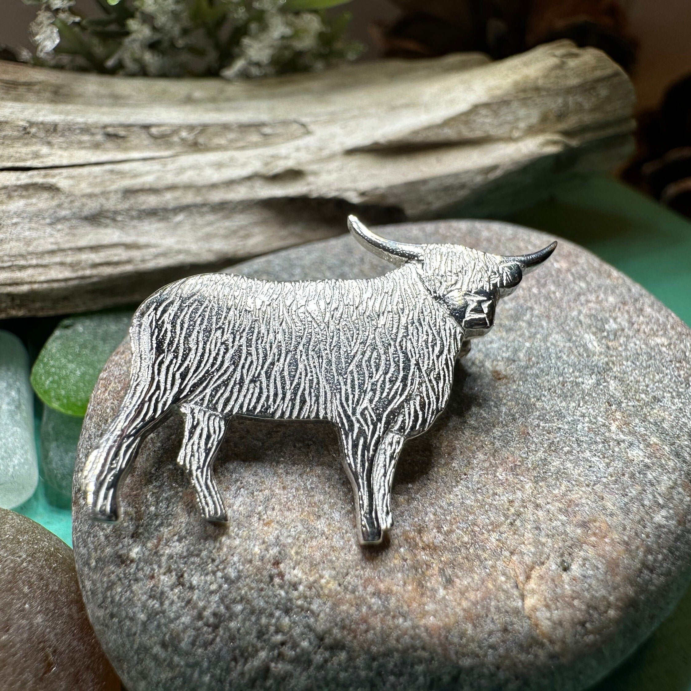 Realistic Highland Cow Brooch - Handmade in Scotland