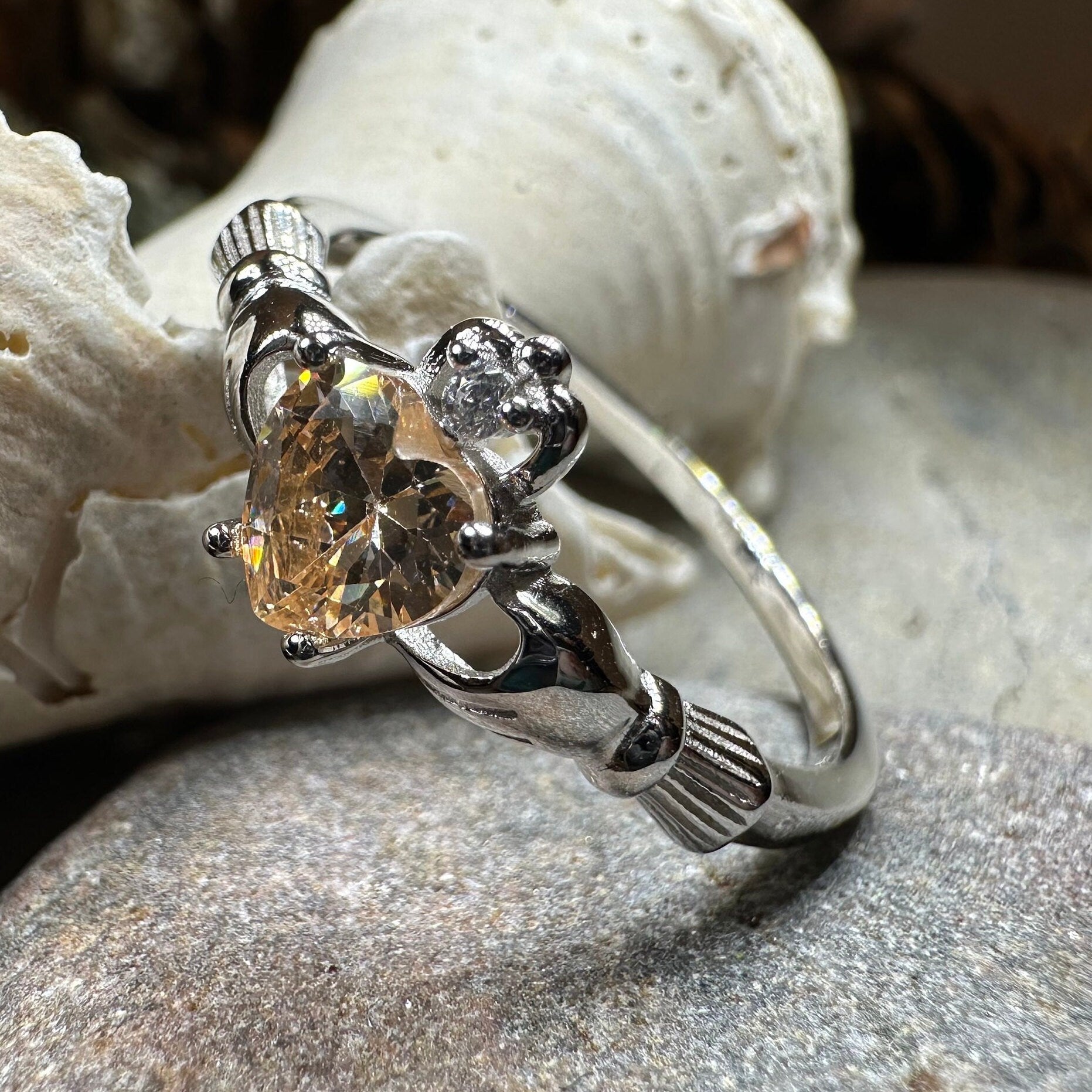Champagne Toast Claddagh Ring