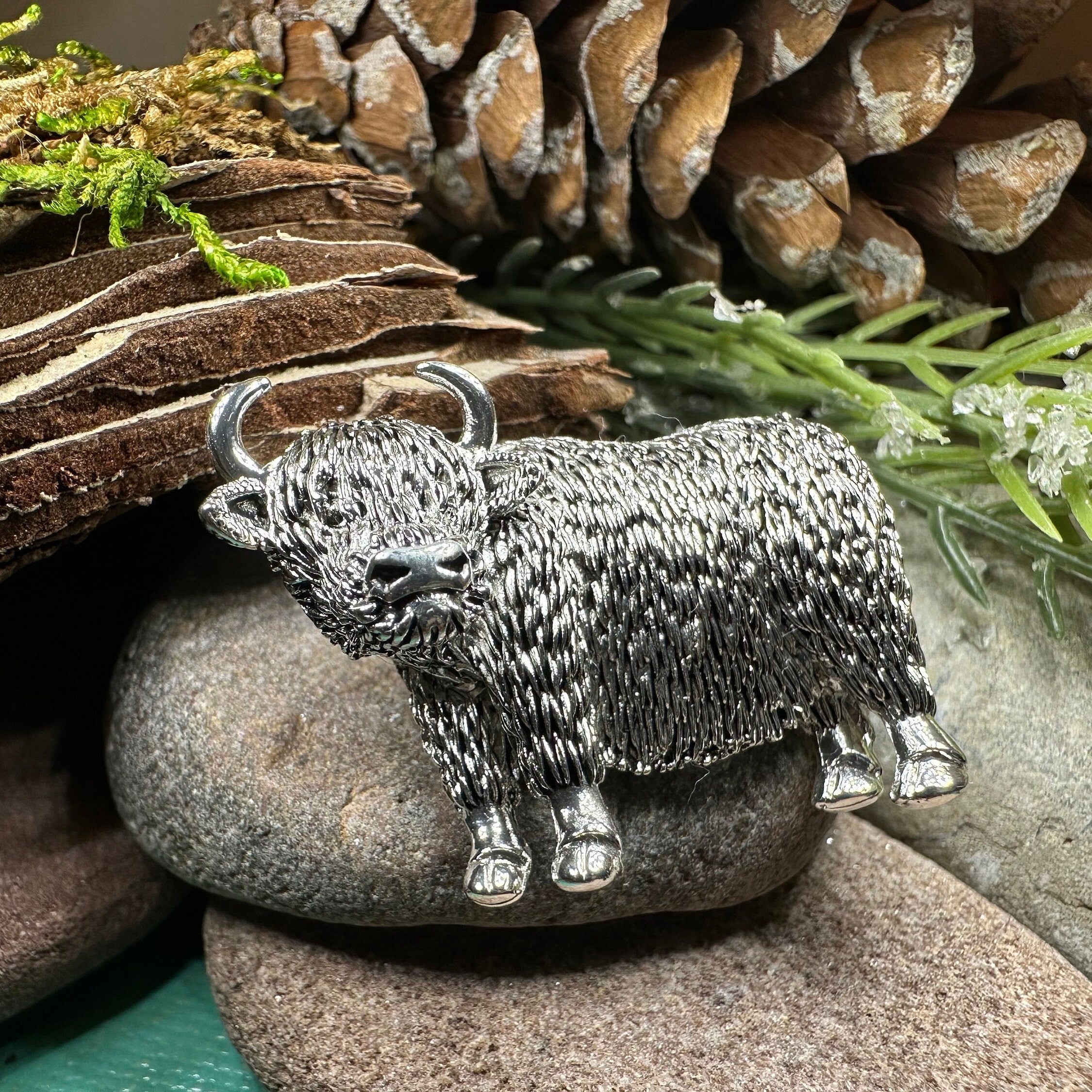 Harold the Highland Cow Brooch for Women