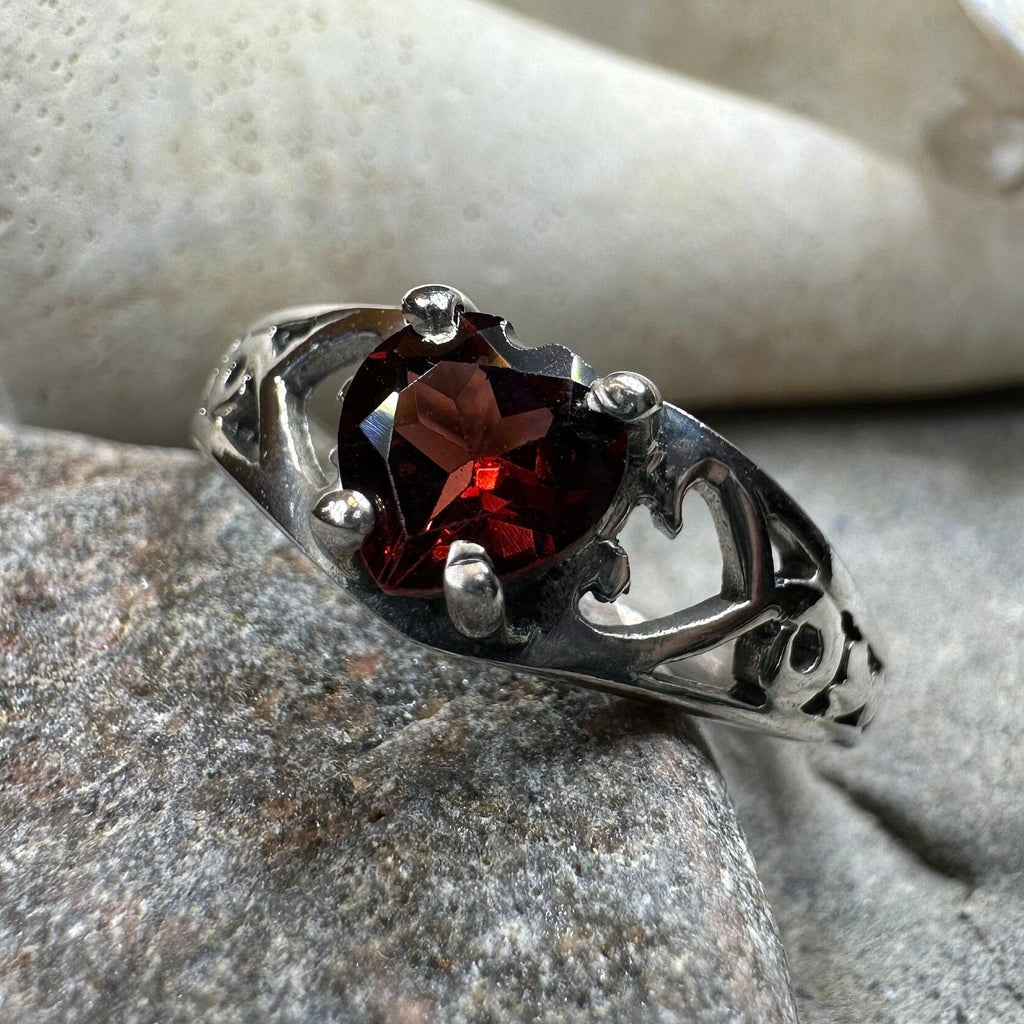 Elvarina Celtic Knot Ring