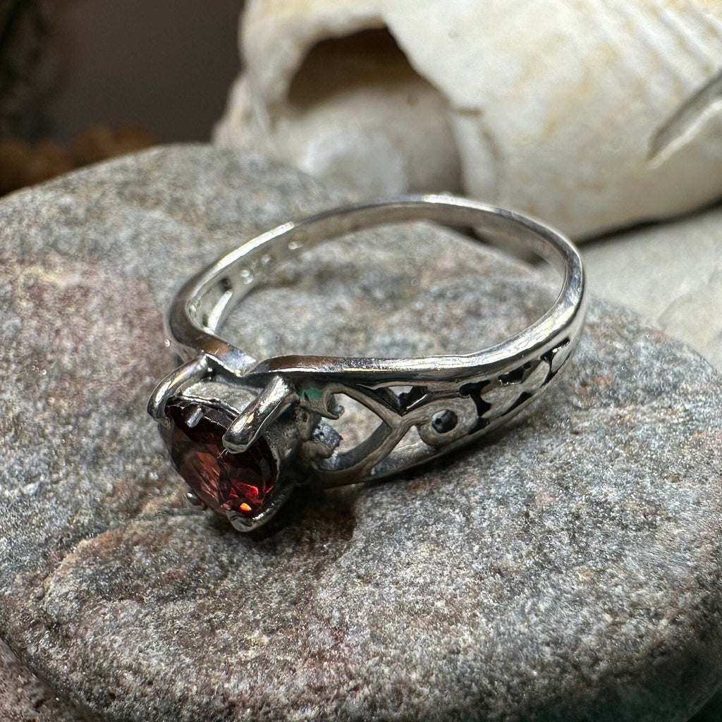 Elvarina Celtic Knot Ring