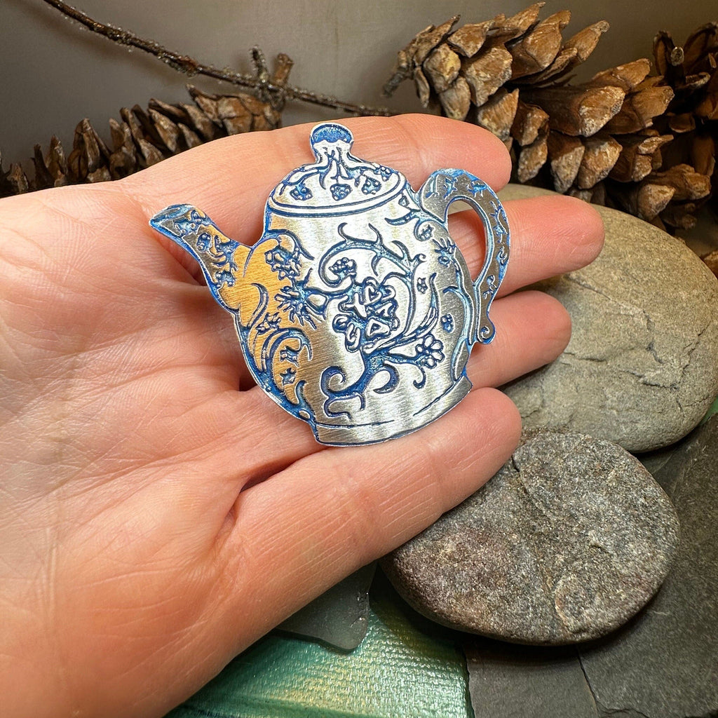 Handmade Old Fashioned Teapot Brooch for Women