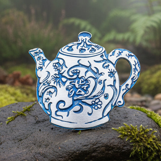 Handmade Old Fashioned Teapot Brooch for Women