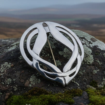 Celtic Knot Tartan Brooch - Handmade in Scotland