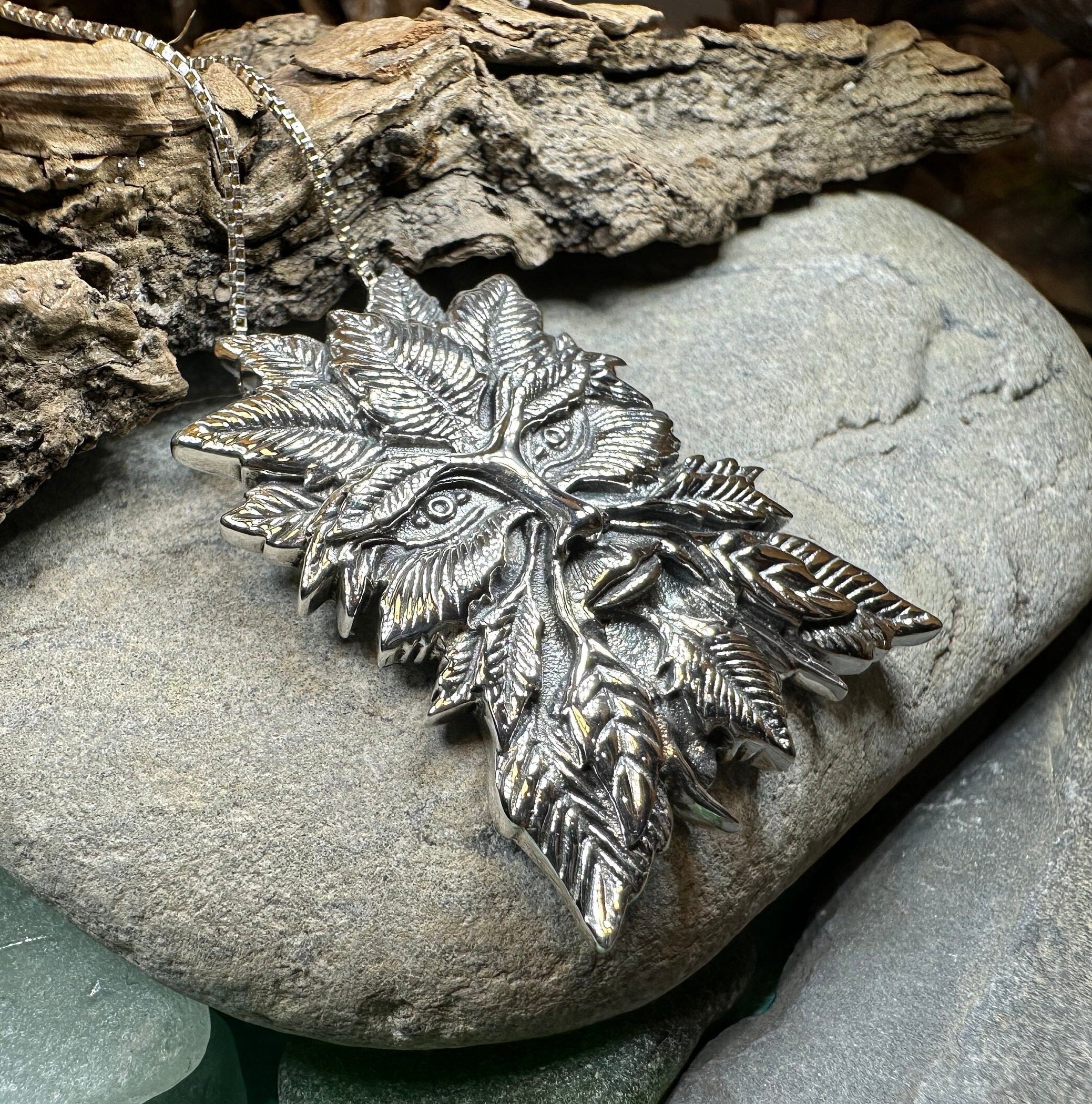 Montgeon Green Man Necklace in Sterling Silver