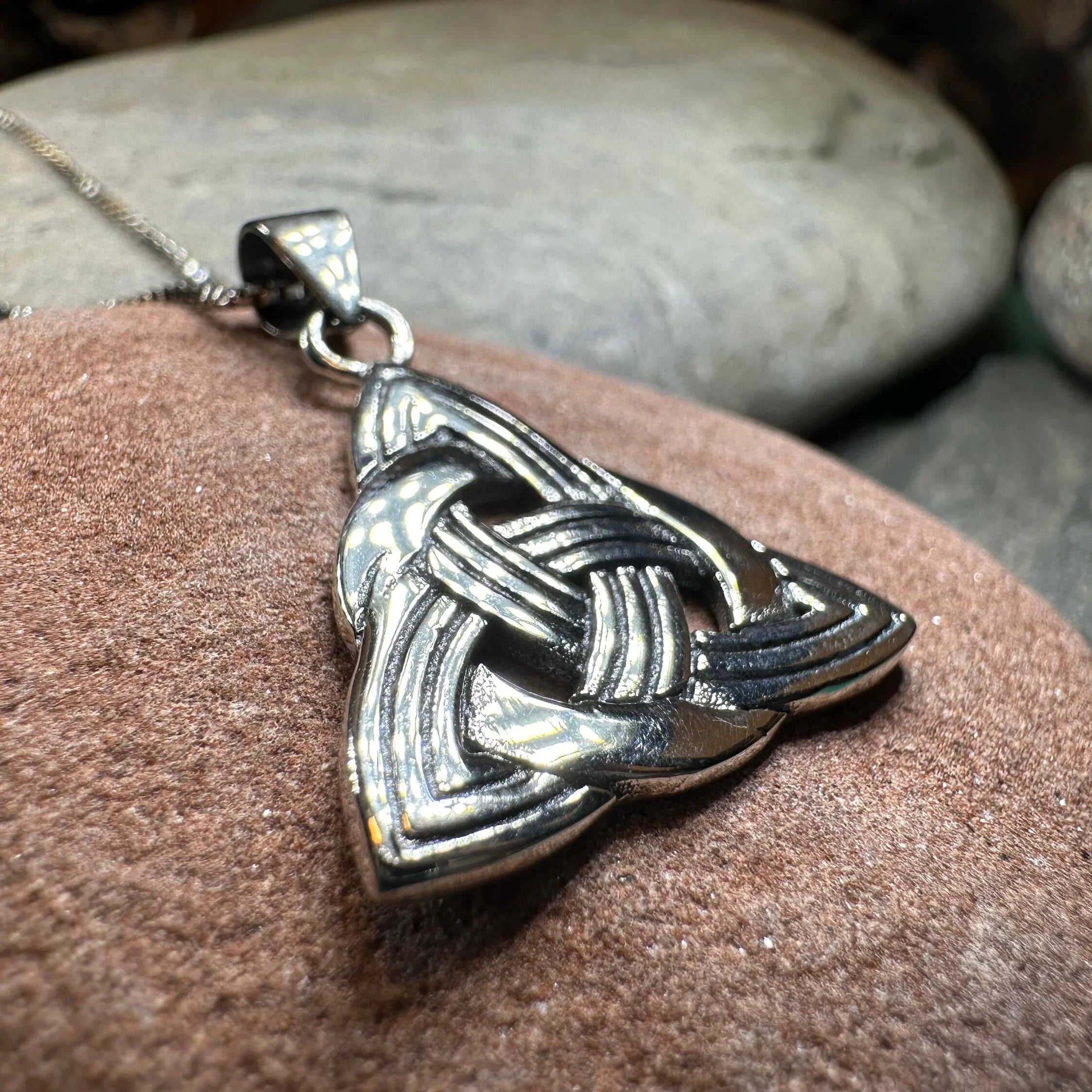 Classic Trinity Knot Necklace