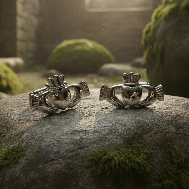 Fíorghrá Claddagh Cufflinks for Men