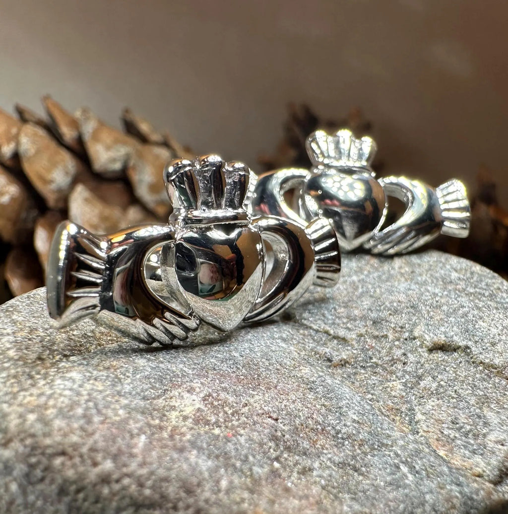 Fíorghrá Claddagh Cufflinks for Men