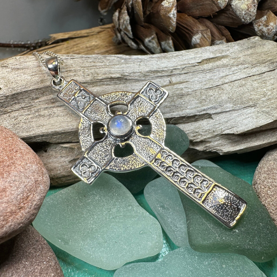 Gibrian Celtic Cross Necklace in Sterling Silver