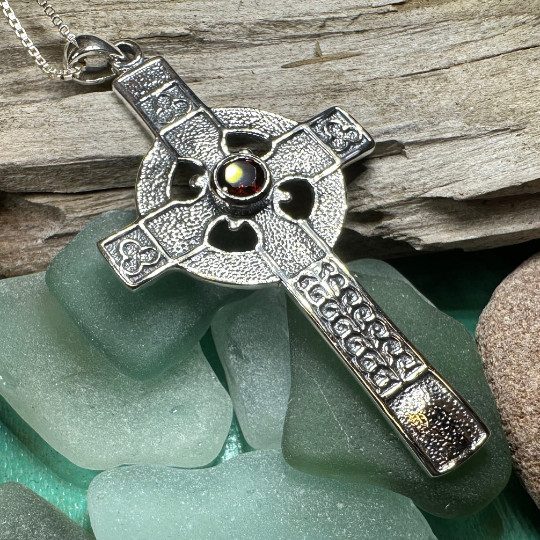 Gibrian Celtic Cross Necklace in Sterling Silver