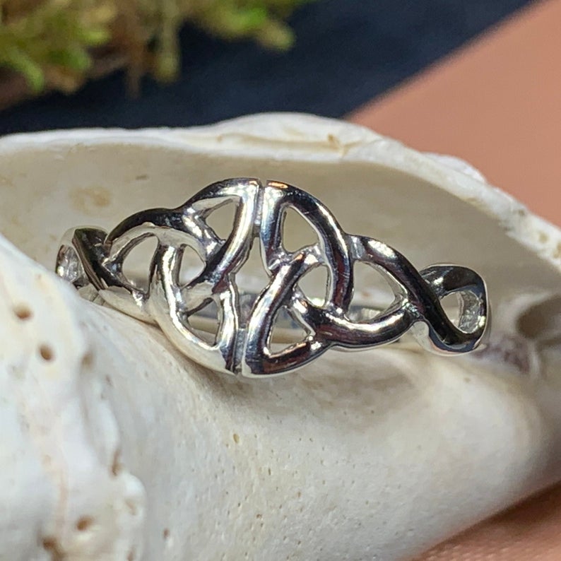 Torra Sterling Silver Trinity Knot Ring