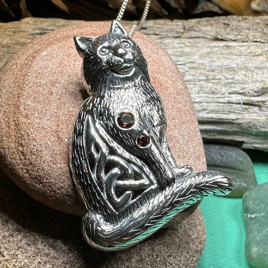 Salem Celtic Cat Necklace in Sterling Silver
