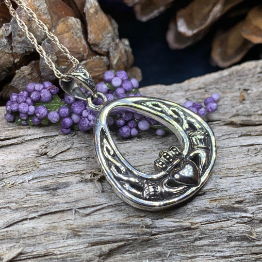 Shannon Claddagh Necklace