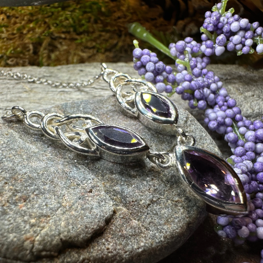 Grace Celtic Knot Necklace