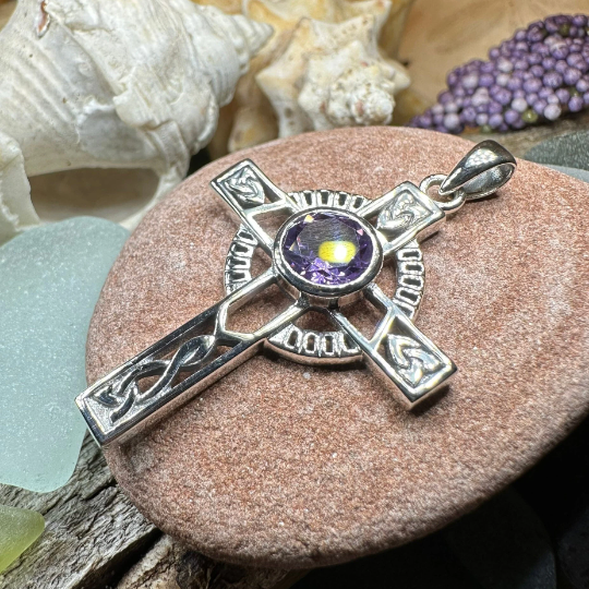 Lanis Celtic Cross Necklace