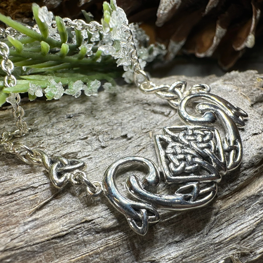 Liadawn Celtic Trinity Knot Necklace in Sterling Silver