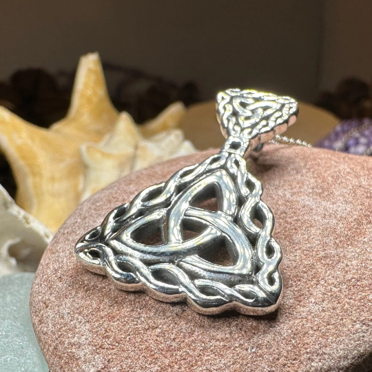 Naomh Celtic Trinity Knot Necklace in Sterling Silver
