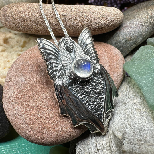 Titania Fairy Queen Necklace