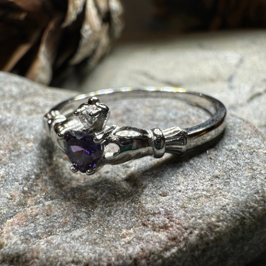 Dalkey Petite Claddagh Ring