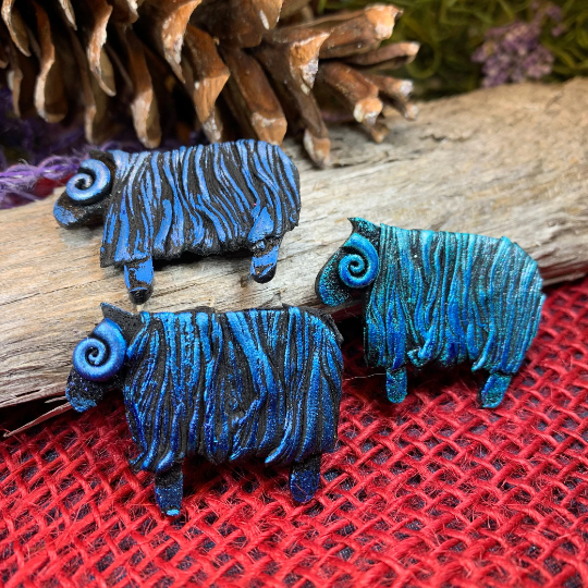 Lovable Sheep Brooch - Handmade in Scotland