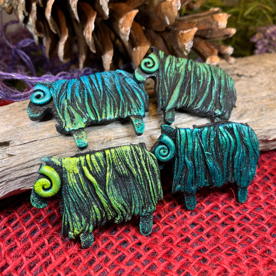 Lovable Sheep Brooch - Handmade in Scotland