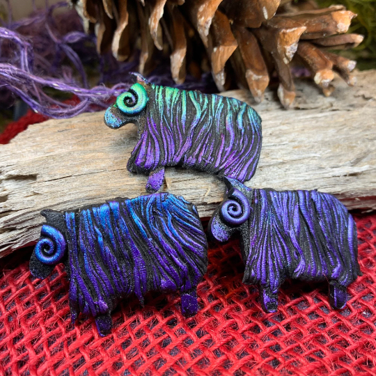 Lovable Sheep Brooch - Handmade in Scotland