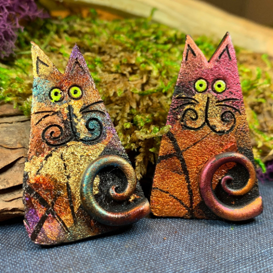 Whimsical Sitting Cat Brooch - Handmade in Scotland
