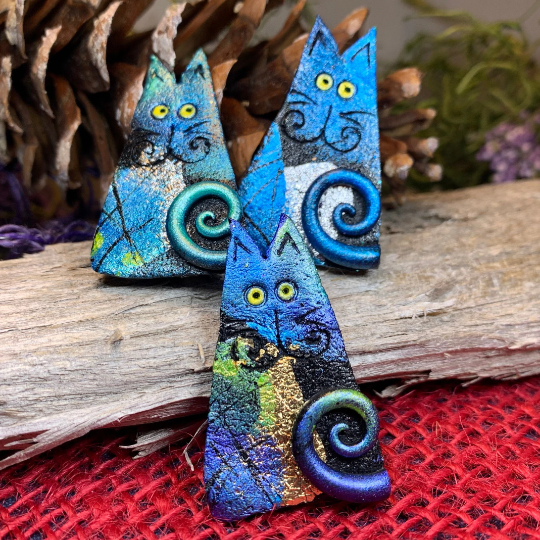 Whimsical Sitting Cat Brooch - Handmade in Scotland
