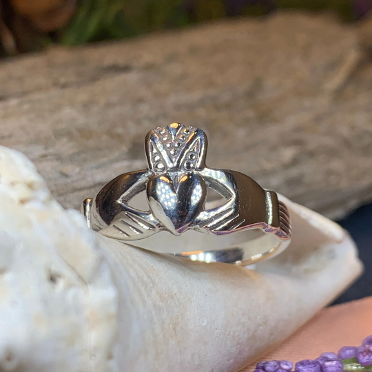 Ardmore Irish Claddagh Ring in Sterling Silver