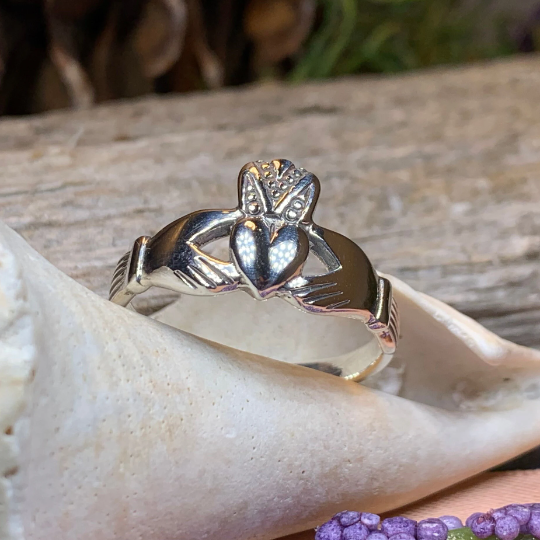 Ardmore Irish Claddagh Ring in Sterling Silver